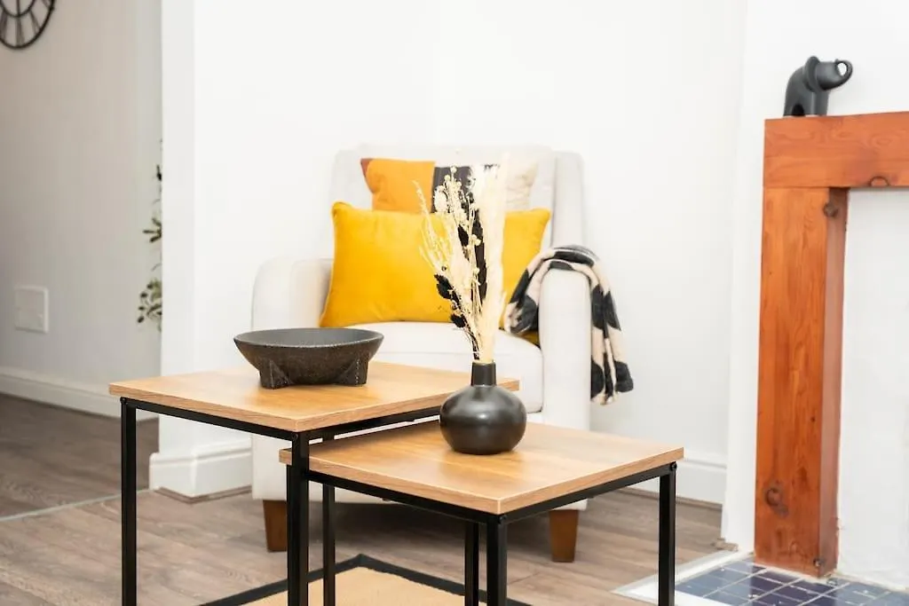 Apartament Stunning Home In York - Free Wifi & Parking - Close To Racecourse & City Centre