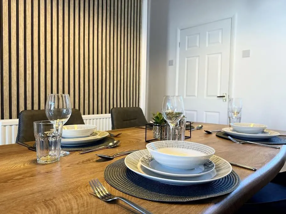 Stunning Home In York - Free Wifi & Parking - Close To Racecourse & City Centre 0*,  Wielka Brytania
